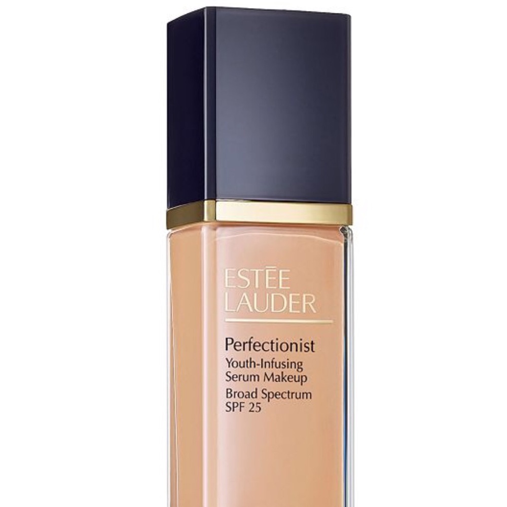 Estée Lauder Perfectionist Foundation